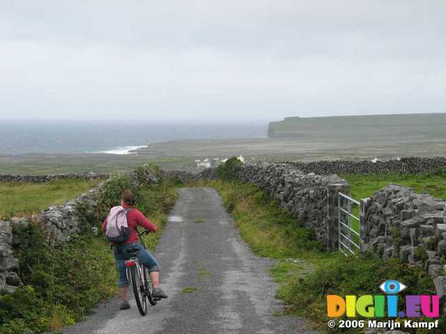 19112 Jenni on the bike